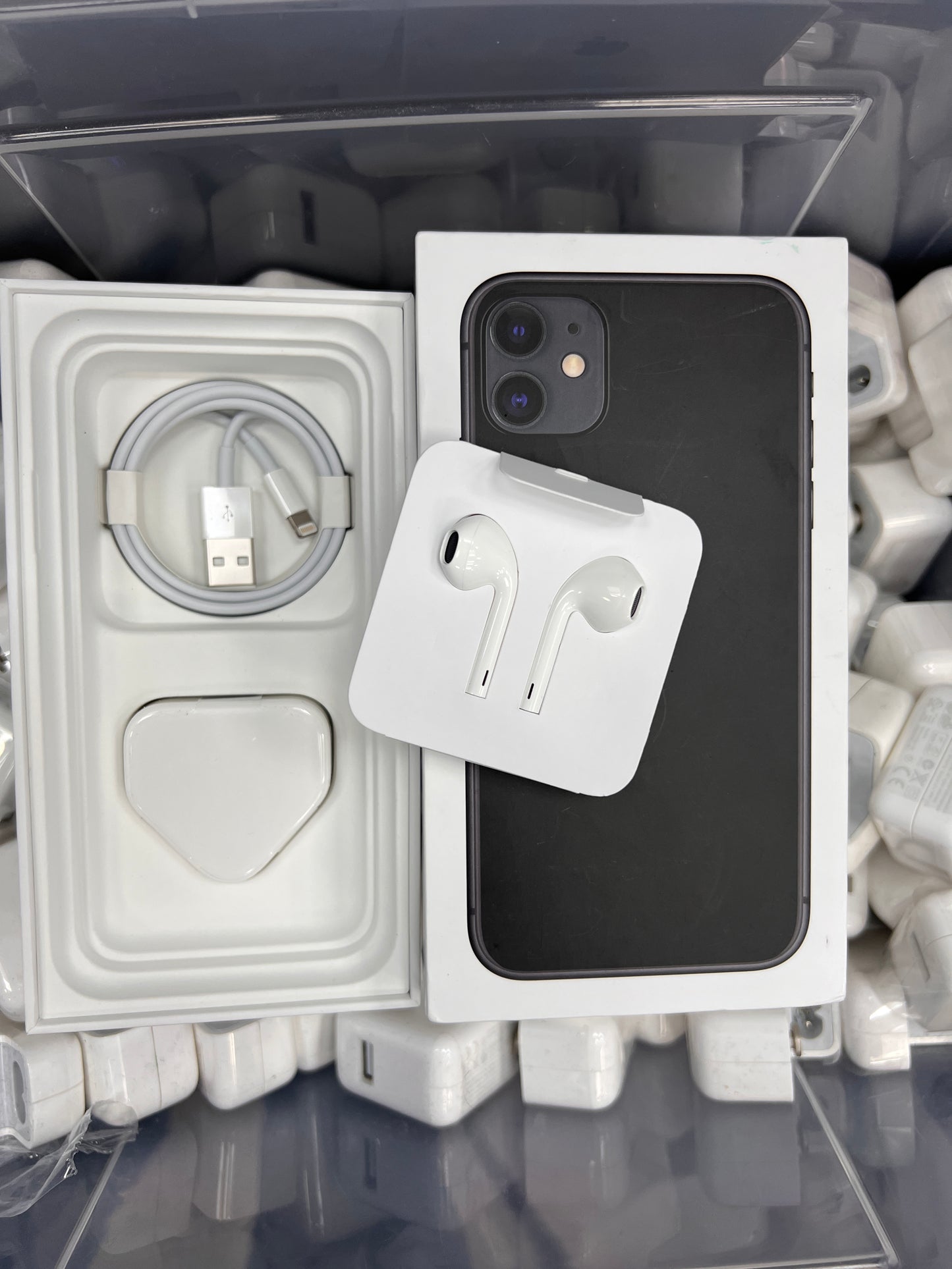 iPhone Xr and iPhone 11 Empty Box with FULL Genuine Accessories