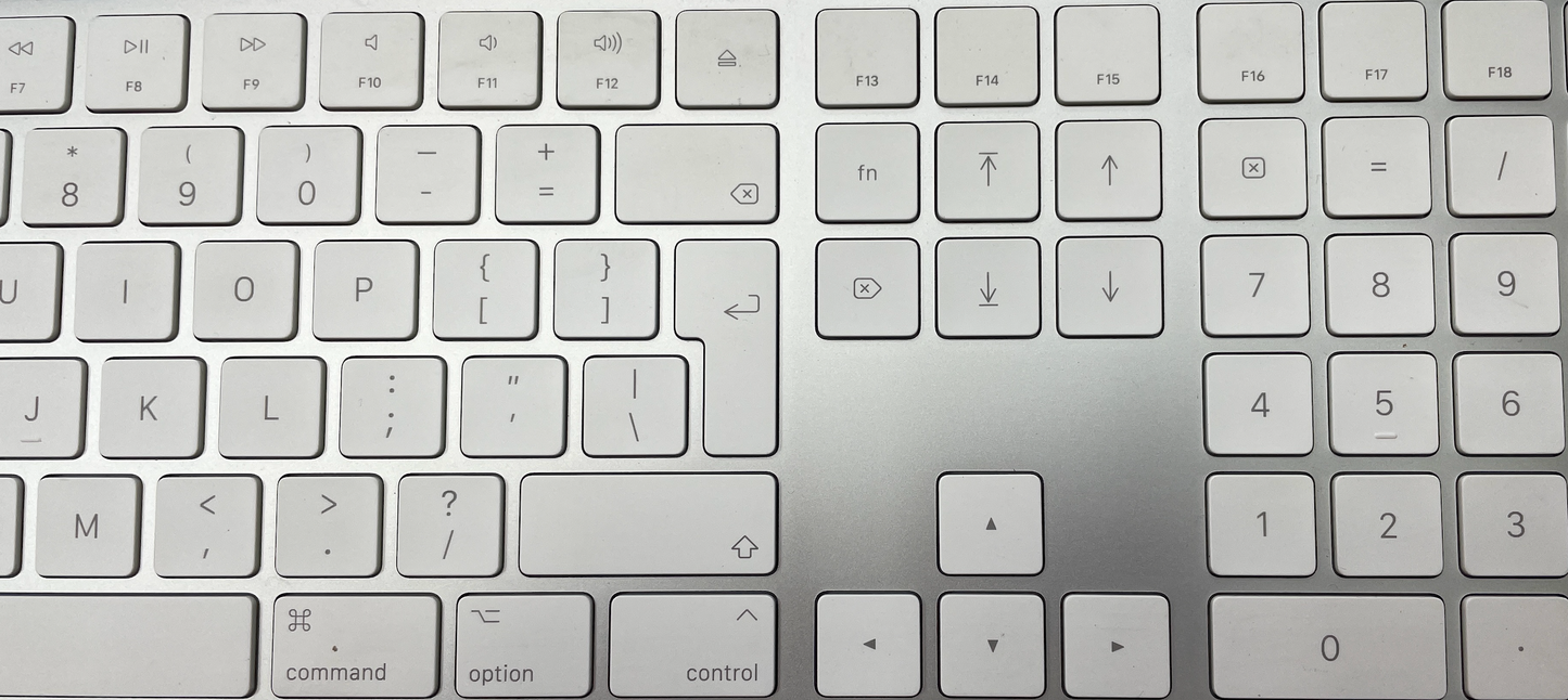 Apple Magic Keyboard with Numeric Keypad - British English - Silver